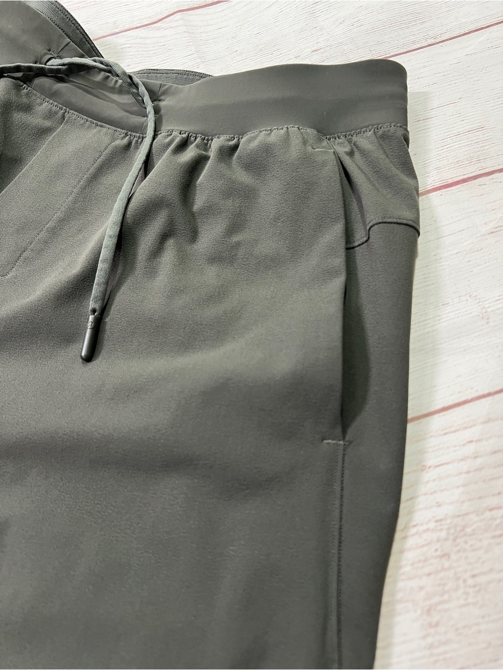 Lululemon Men's Zeroed In Slim Fit Pants - Medium - olive green Swift stretch - Picture 6 of 10